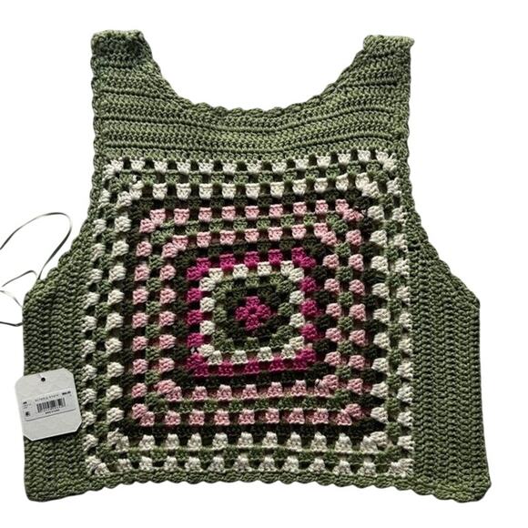 Altar’d State Crochet Granny Square Crop Tank – Women’s L - Picture 3 of 11